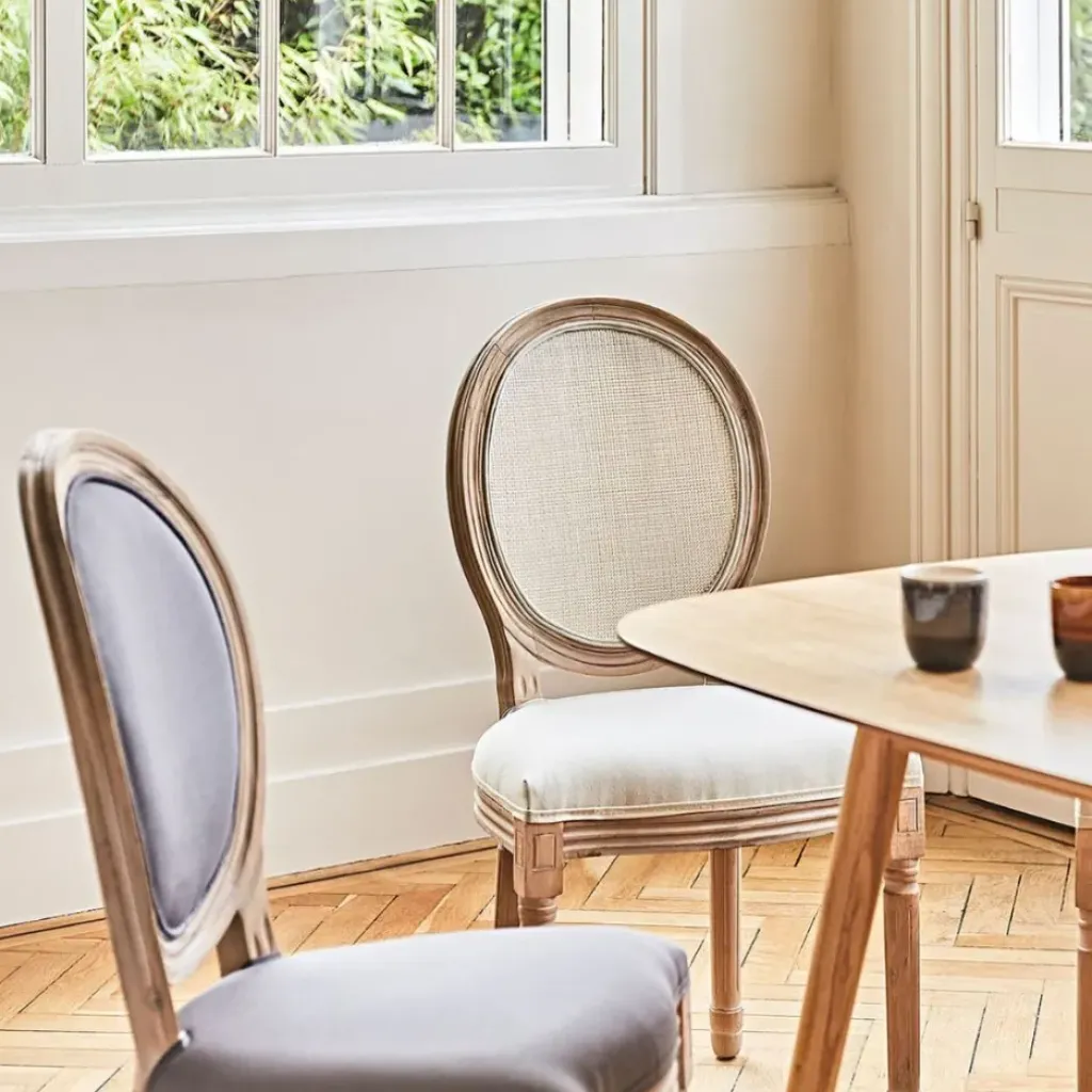 Fabrique de Styles Chaise medaillon en bois d'hévea et cannage* Chaises